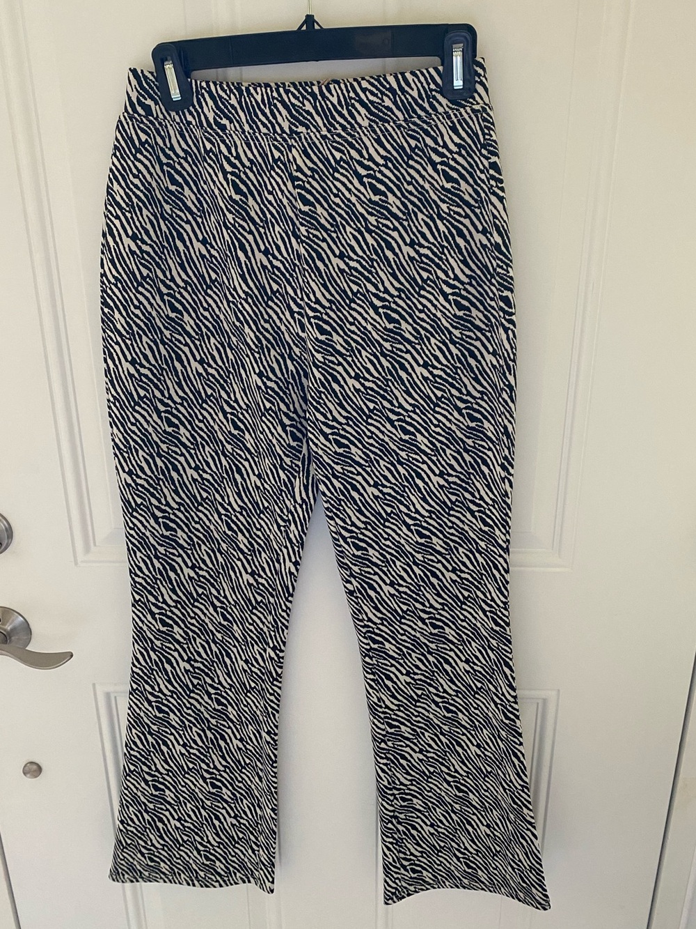 Black & Cream Zebra-Pattern Boot-Cut Pants